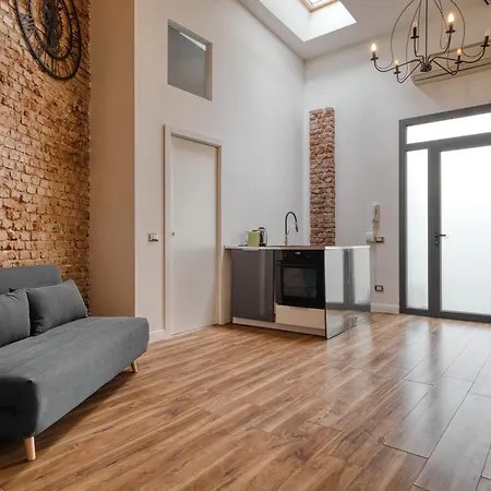 - Loft Industrial Chic Milano